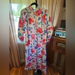 VTG Floral House coat/Robe